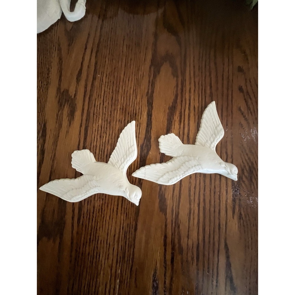 Vintage Homco Burwood Products White/Cream Birds Doves Wall Plaques